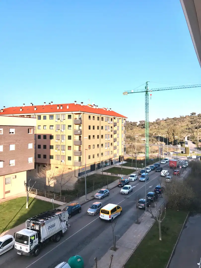 Piso de alquiler en Avenida de Portugal, Zona Norte - Hospital - Urbanizaciones