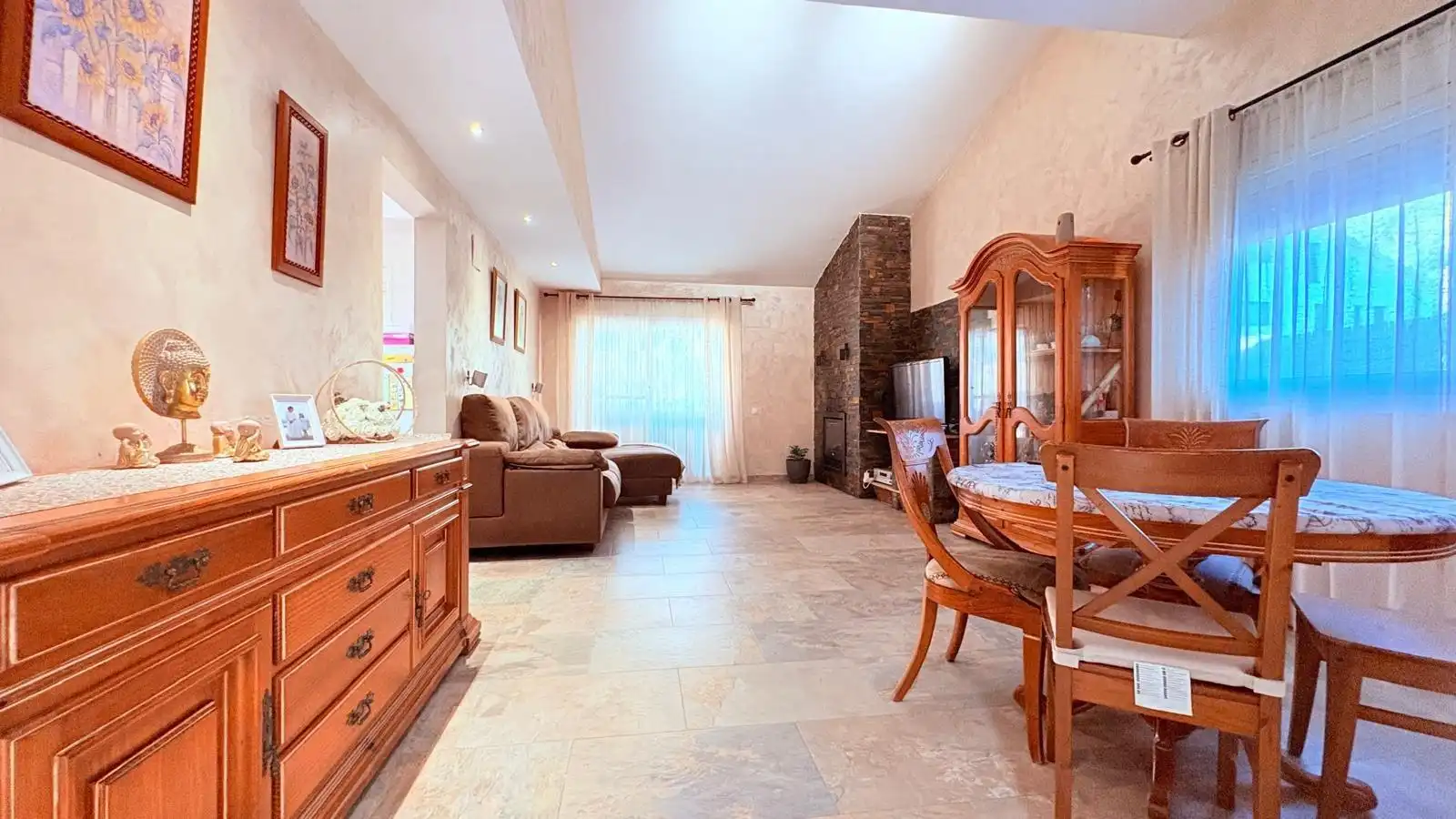 Sala de estar de Casa o chalet en venta en Castellar del Vallès con Aire acondicionado, Jardín privado y Terraza