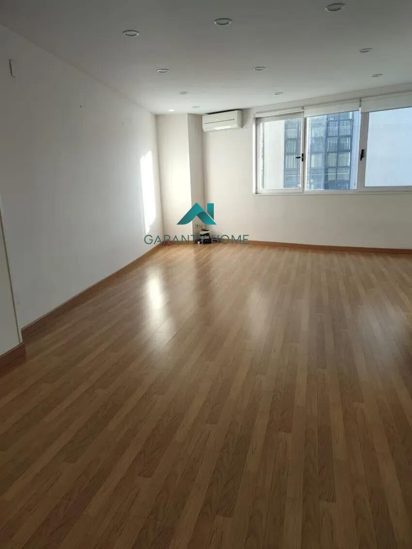 Living room of Office to rent in  Madrid Capital  with Air Conditioner and Heating