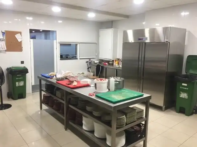 Cocina de Local en traspaso en Manresa con Aire acondicionado, Calefacción y Amueblado
