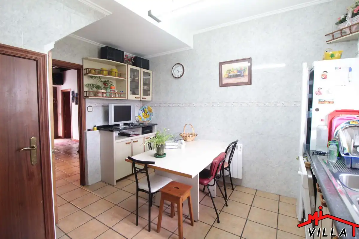 Kitchen of Houses for sale in Colindres