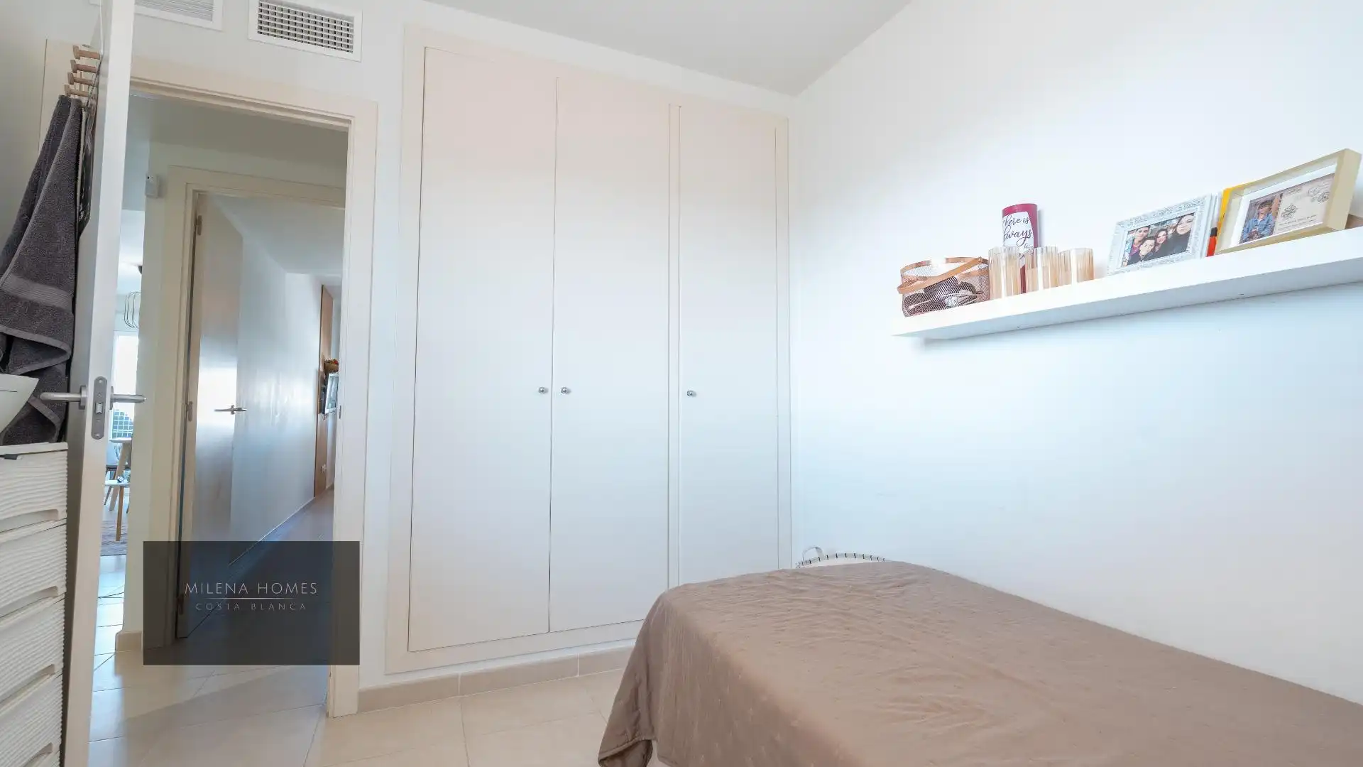Habitación de Apartamento en venta en Orihuela con Aire acondicionado, Calefacción y Amueblado