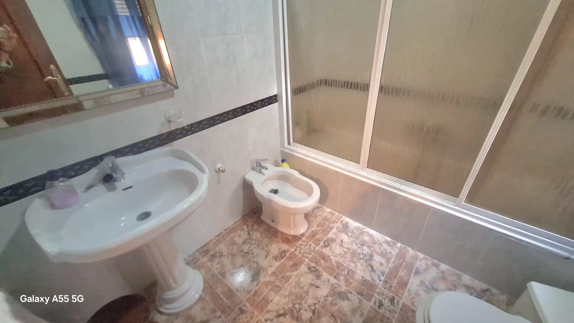 Baño de Piso en venta en Jamilena con Aire acondicionado, Calefacción y Terraza