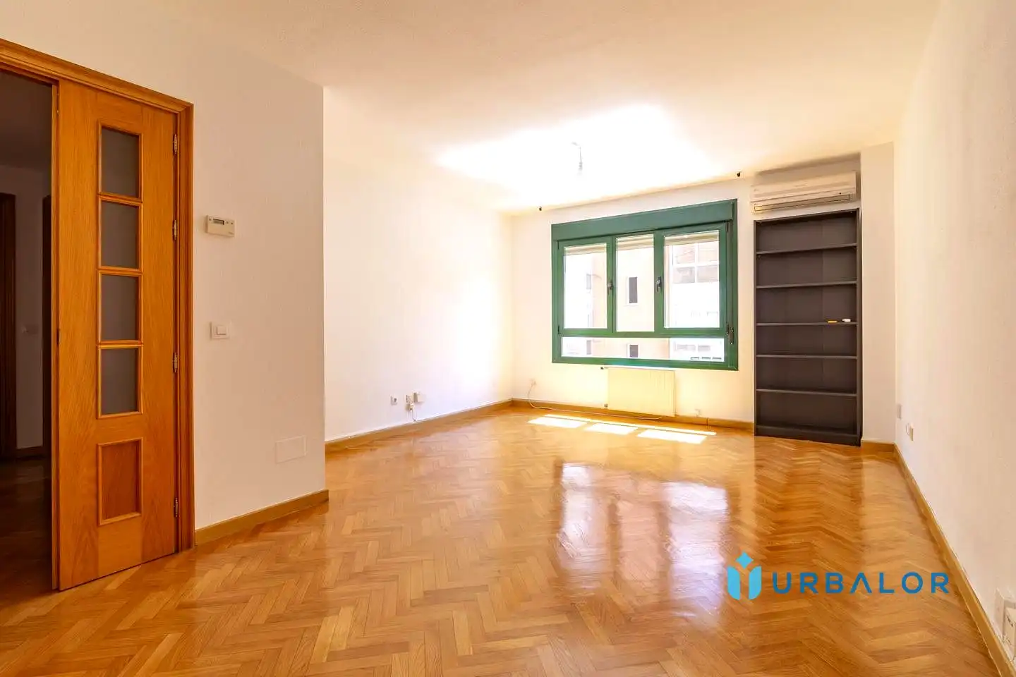Habitación de Piso en venta en Alcorcón con Aire acondicionado, Calefacción y Parquet