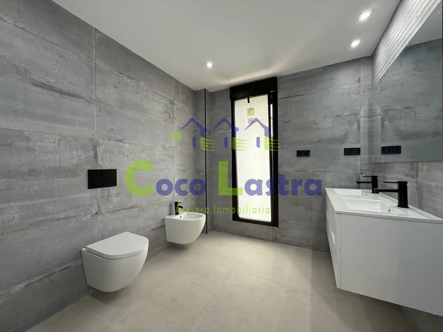 Badezimmer von Haus oder Chalet zum Verkauf in Villamayor mit Klimaanlage, Heizung und Privatgarten