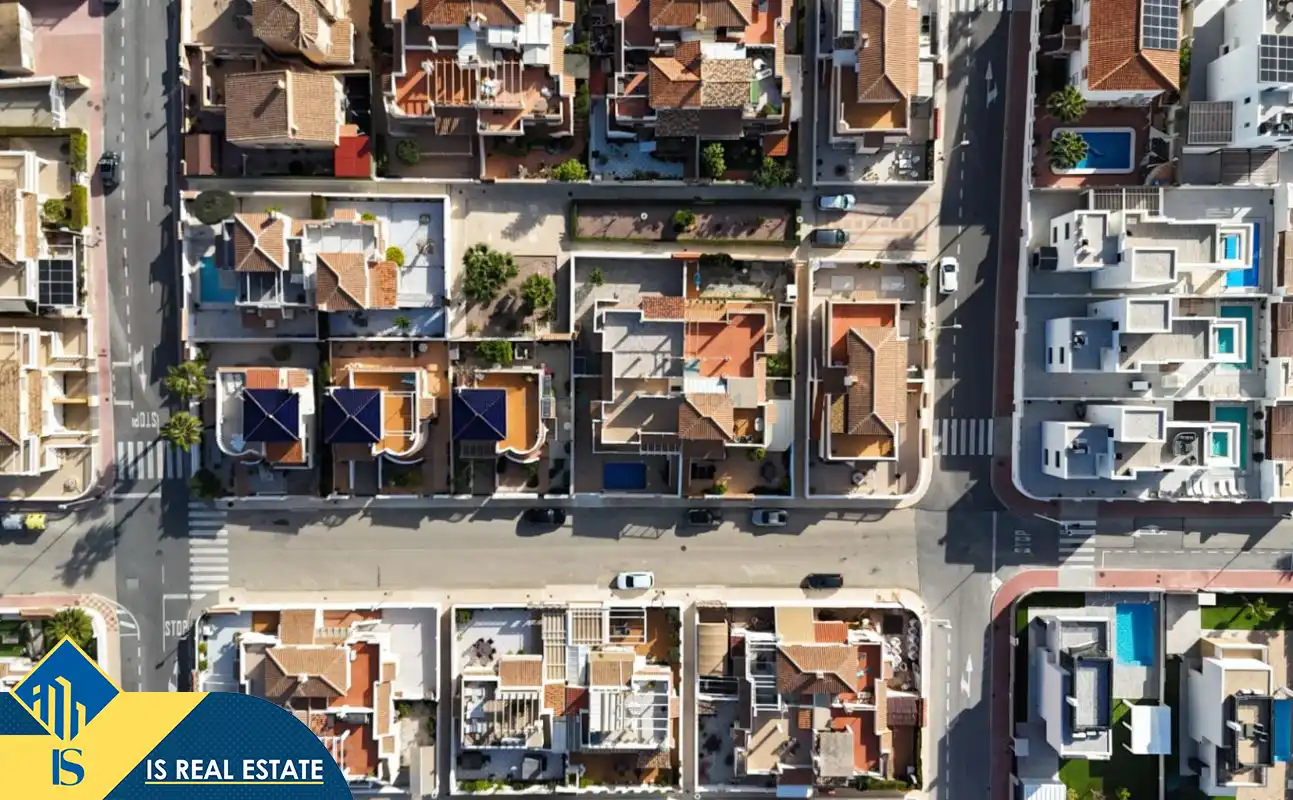 Vista exterior de Casa o chalet en venta en Torrevieja con Aire acondicionado, Calefacción y Jardín privado