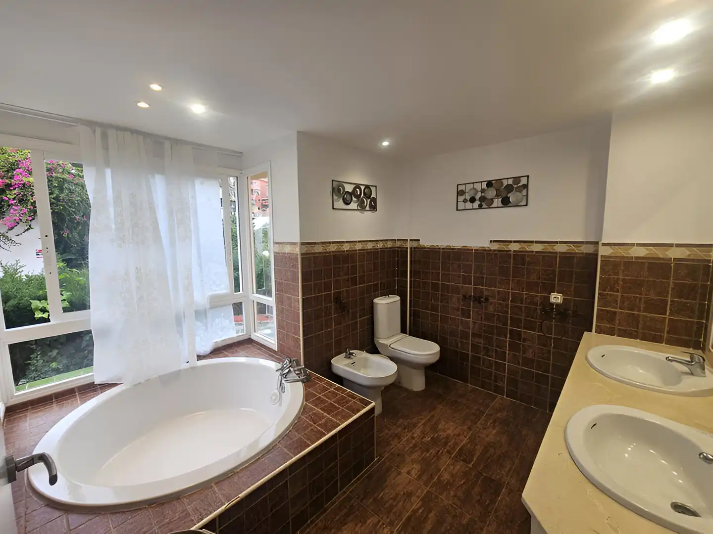 Apartamento con piscina en venta en Calahonda, imagen 23