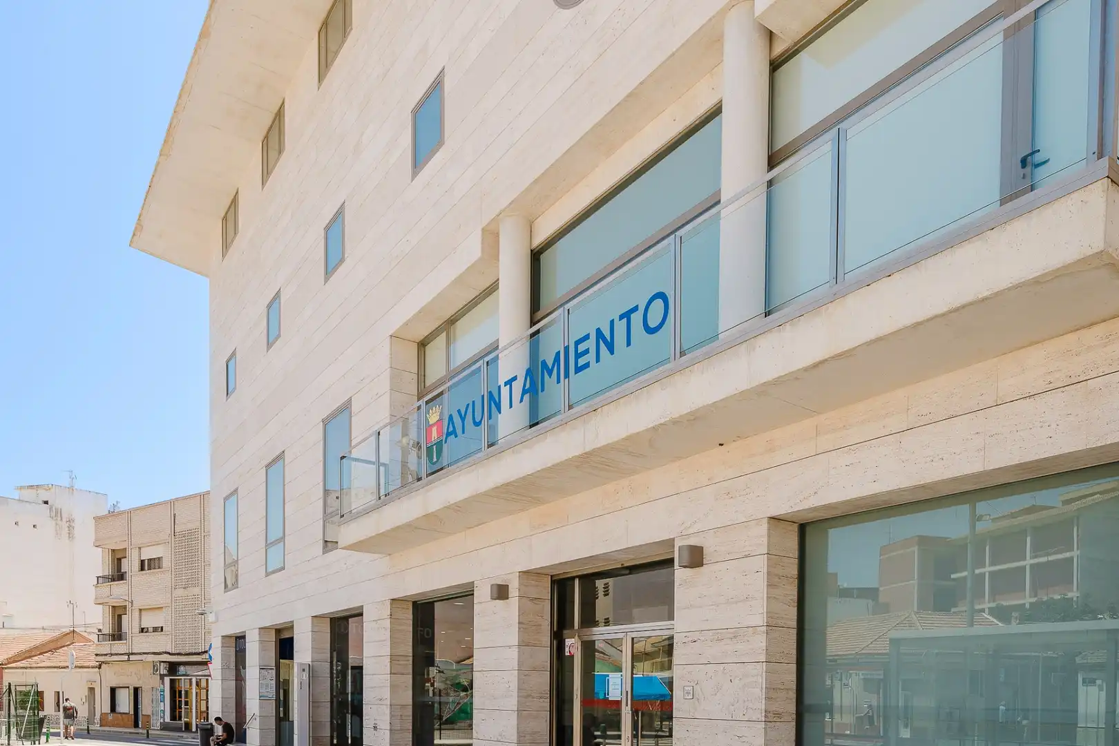 Vista exterior de Casa adosada en venda en Pilar de la Horadada amb Aire condicionat, Jardí privat i Traster
