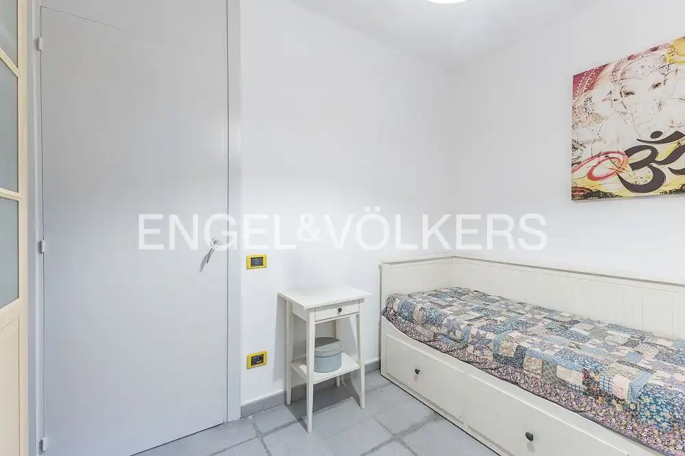 Dormitori de Casa o xalet en venda en L'Hospitalet de Llobregat amb Aire condicionat, Calefacció i Parquet