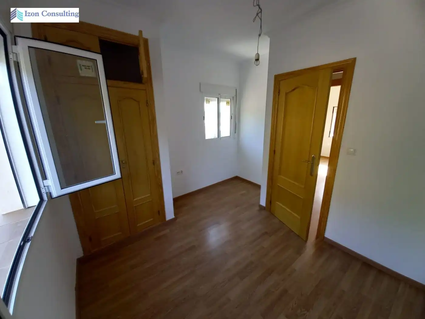 Habitación de Edificio en venta en Paterna del Madera