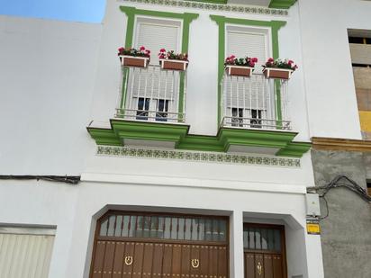 Exterior view of House or chalet for sale in  Sevilla Capital  with Air Conditioner and Terrace