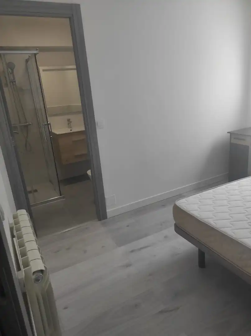 Bedroom of Flat for share in Vigo   with Heating, Terrace and Furnished