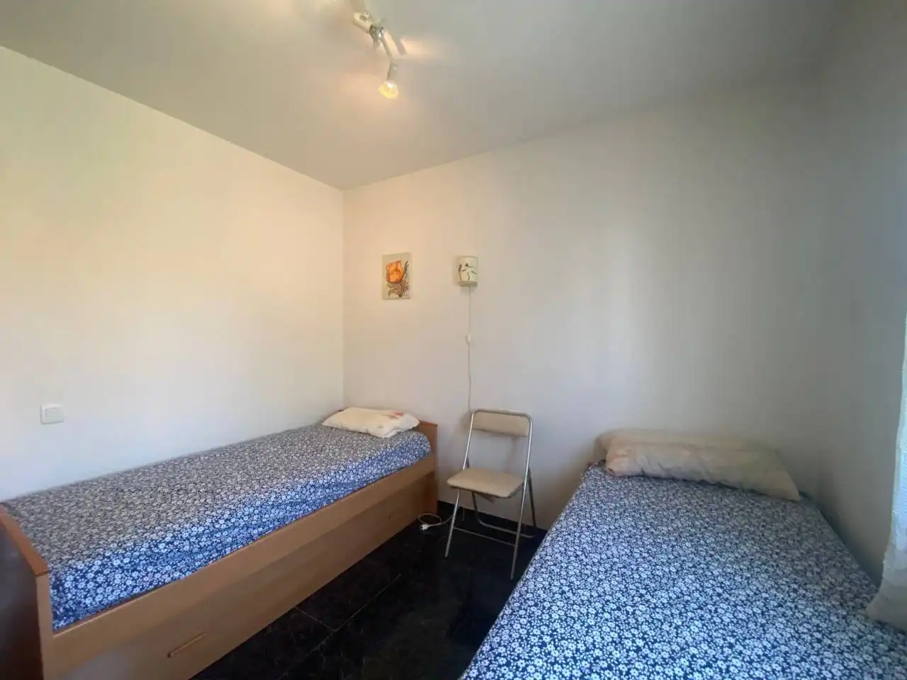 Dormitori de Casa o xalet en venda en Mont-roig del Camp amb Jardí privat, Piscina i Moblat