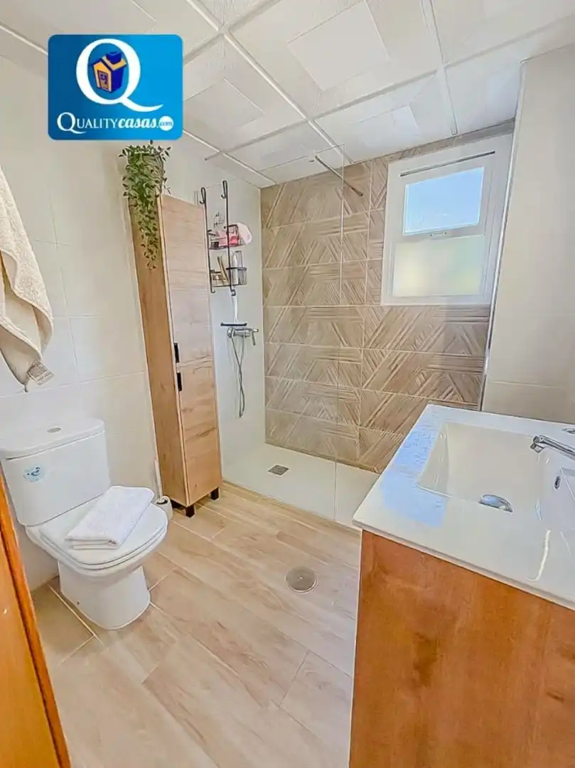Bathroom of Flat for sale in Pueblo Español - Coveta Fumá