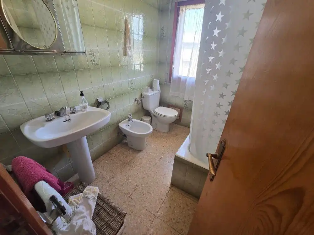 Baño de Casa o chalet en venta en Canal de Berdún con Jardín privado, Terraza y Trastero