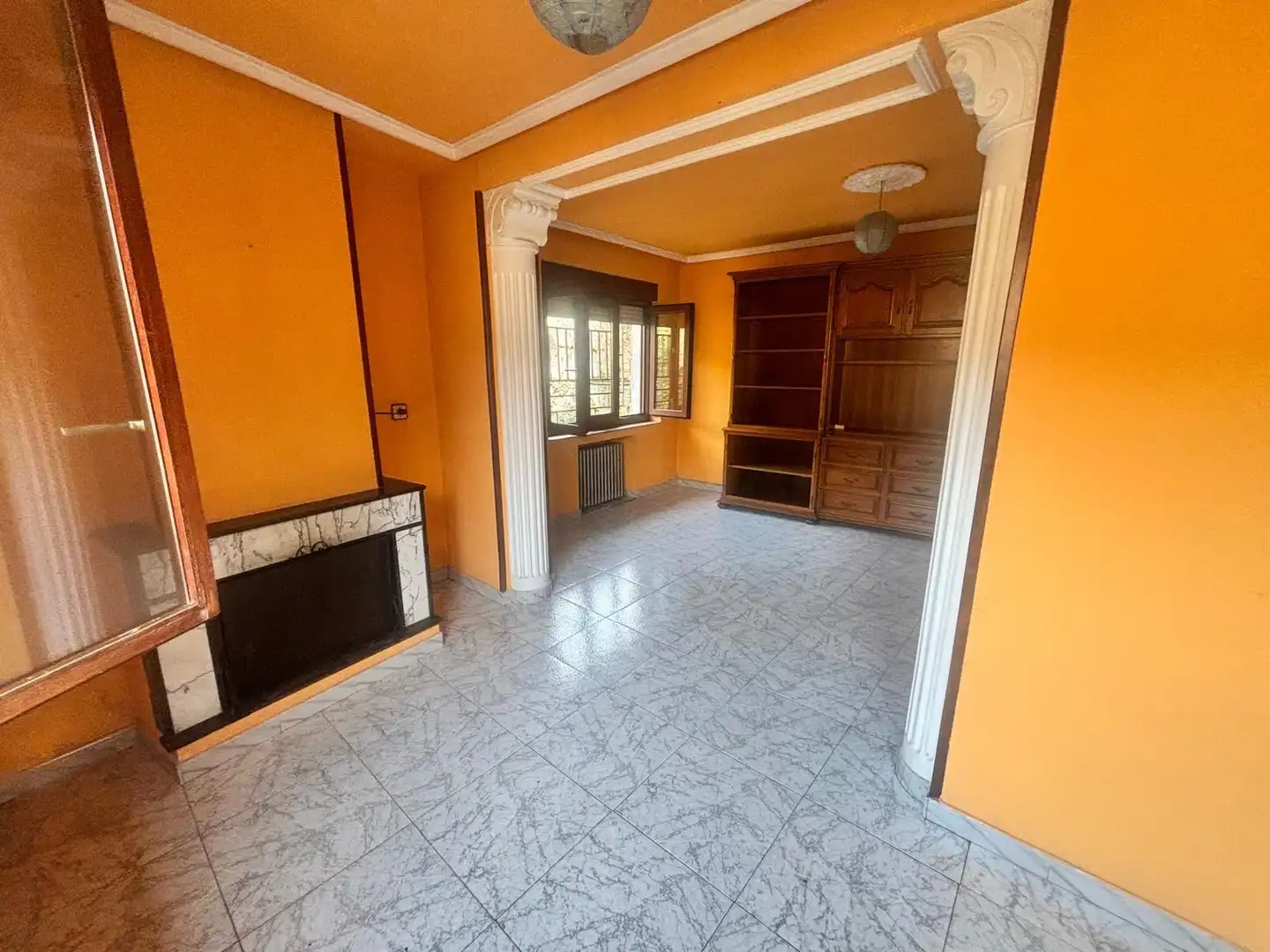 Sala de estar de Casa o chalet en venta en Laviana con Calefacción y Jardín privado