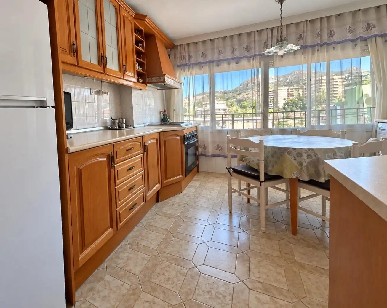 Piso con ascensor en venta en Avenida de Juan Sebastián Elcano, imagen 8