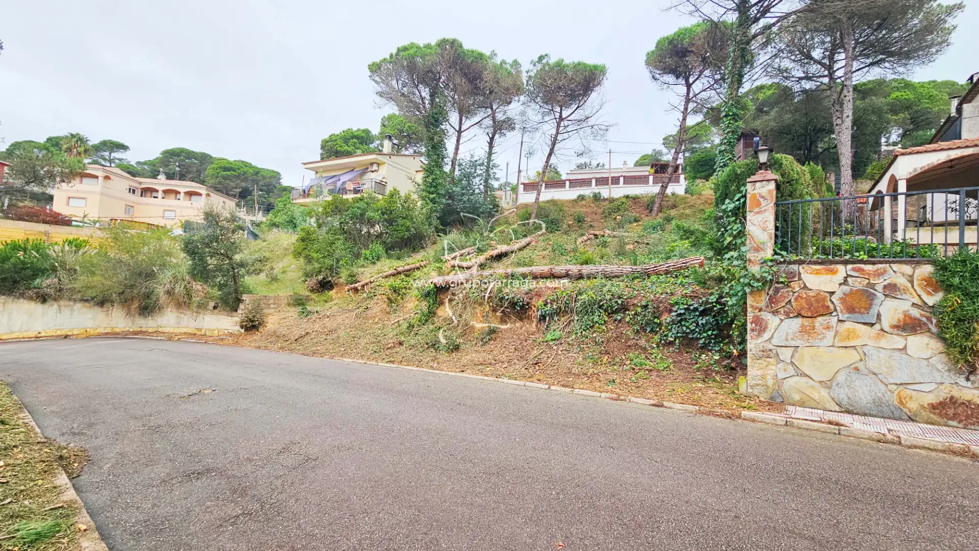 Terreny residencial en venda a Carrer Alzina 72, imagen 2