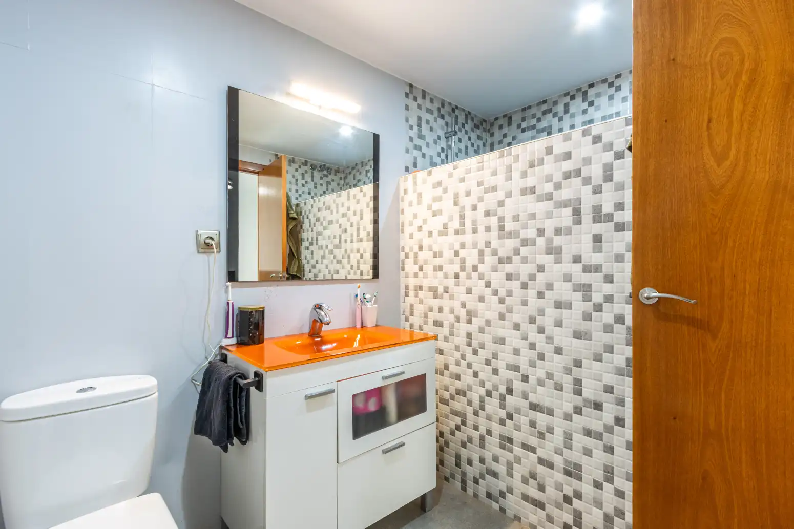 Flat with lift for sale in Nord-est, imagen 24