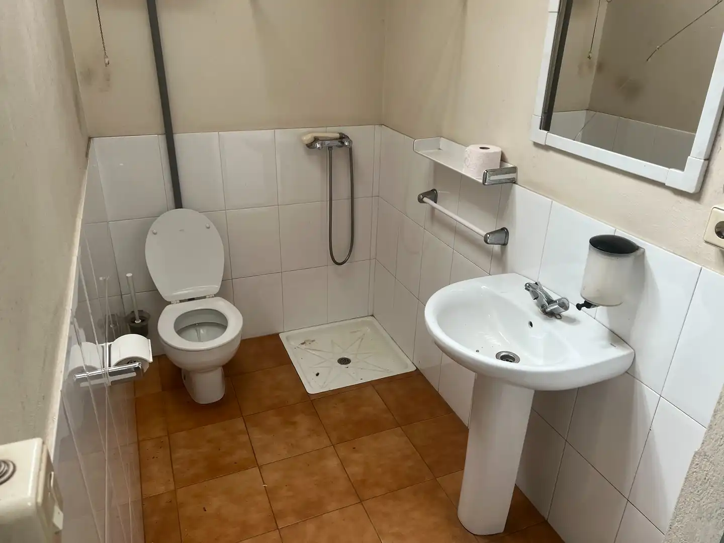 Bathroom of Industrial buildings for sale in Ordes  with Heating