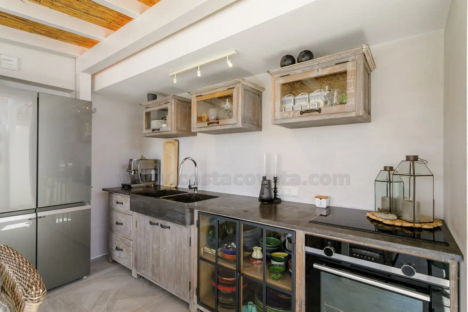 Cuina de Casa o xalet en venda en El Campello amb Aire condicionat, Jardí privat i Terrassa