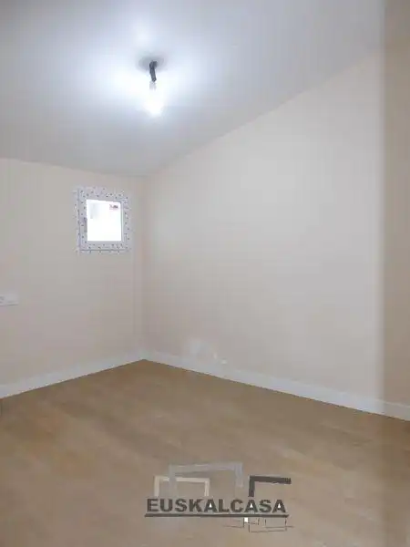 Bedroom of Flat for sale in Bilbao   with Heating and Terrace