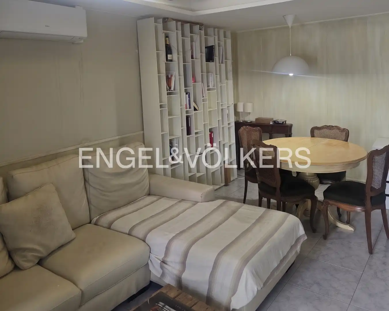 Wohnzimmer von Wohnung zum Verkauf in Barcelona mit Heizung und Terrasse