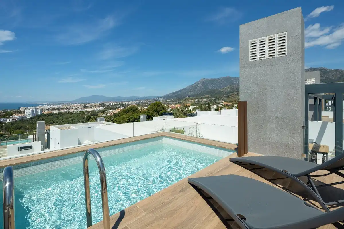 Adossat amb piscina en venda a Río Real - Los Monteros, imagen 9