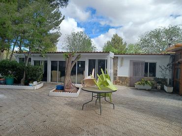 Casa en venda a Sax