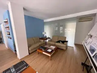 Sala d'estar de Pis en venda en Barcelona amb Aire condicionat, Calefacció i Parquet