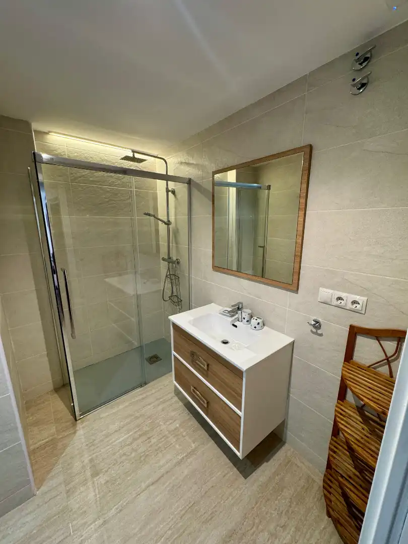Baño de Piso de alquiler en Villaviciosa de Odón con Calefacción, Amueblado y Lavadora