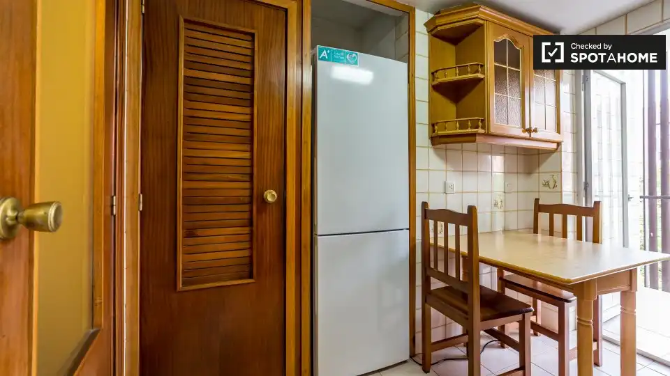 Kitchen of Flat for rent in Valencia  with Air Conditioner, Heating and Furnished