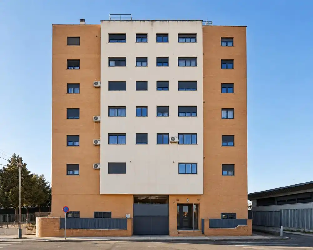 Vista exterior de Piso en venta en Valdemoro con Calefacción, Terraza y Balcón