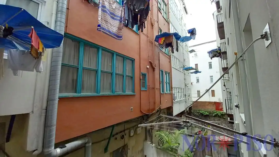 Außenansicht von Wohnung zum Verkauf in Bilbao  mit Heizung und Balkon