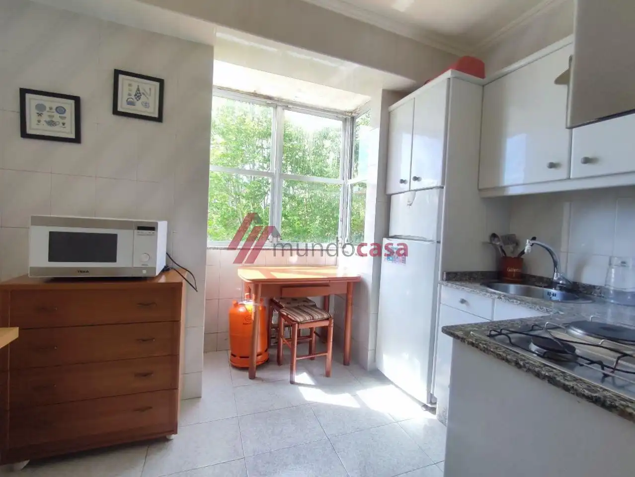 Kitchen of Flat for rent in A Malata - Catabois - Ciudad Jardín