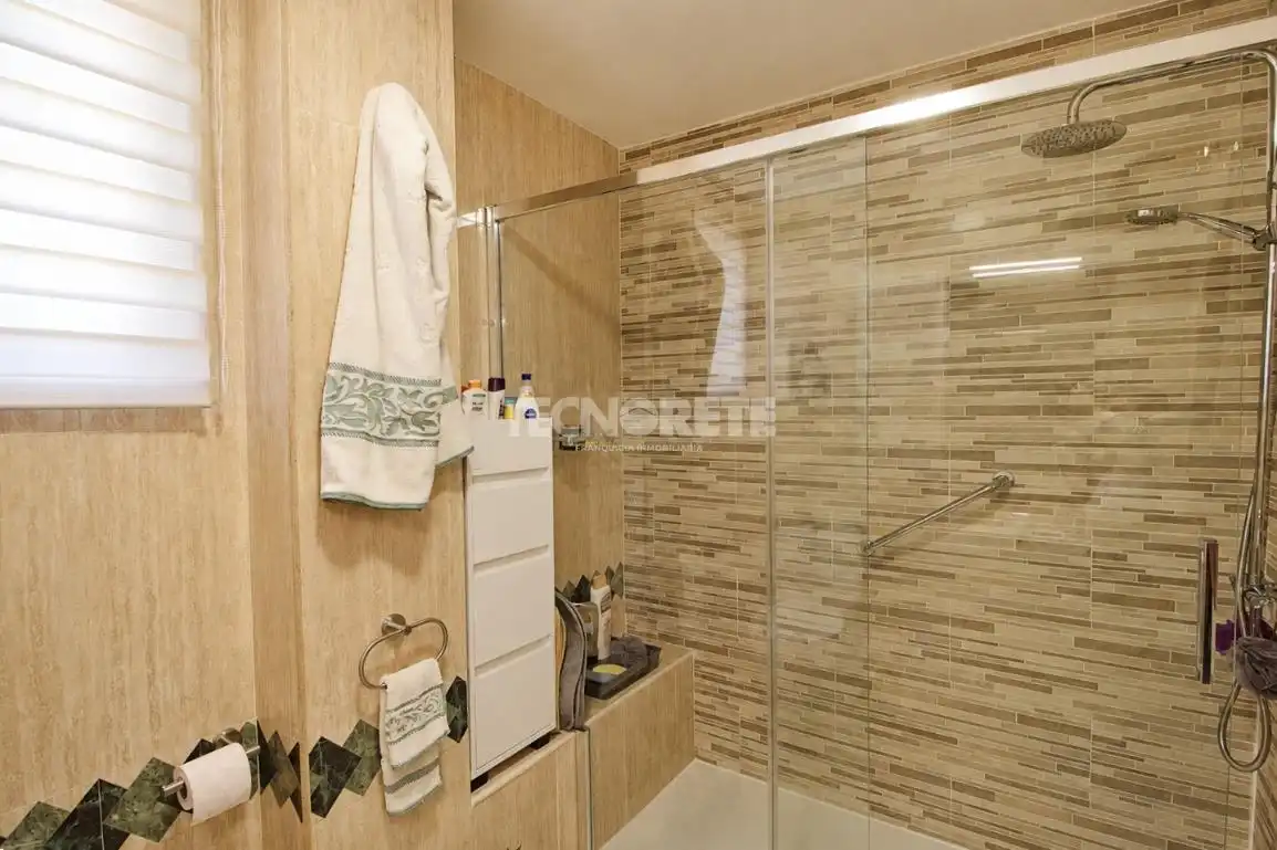 Baño de Piso en venta en Toledo con Aire acondicionado, Calefacción y Terraza