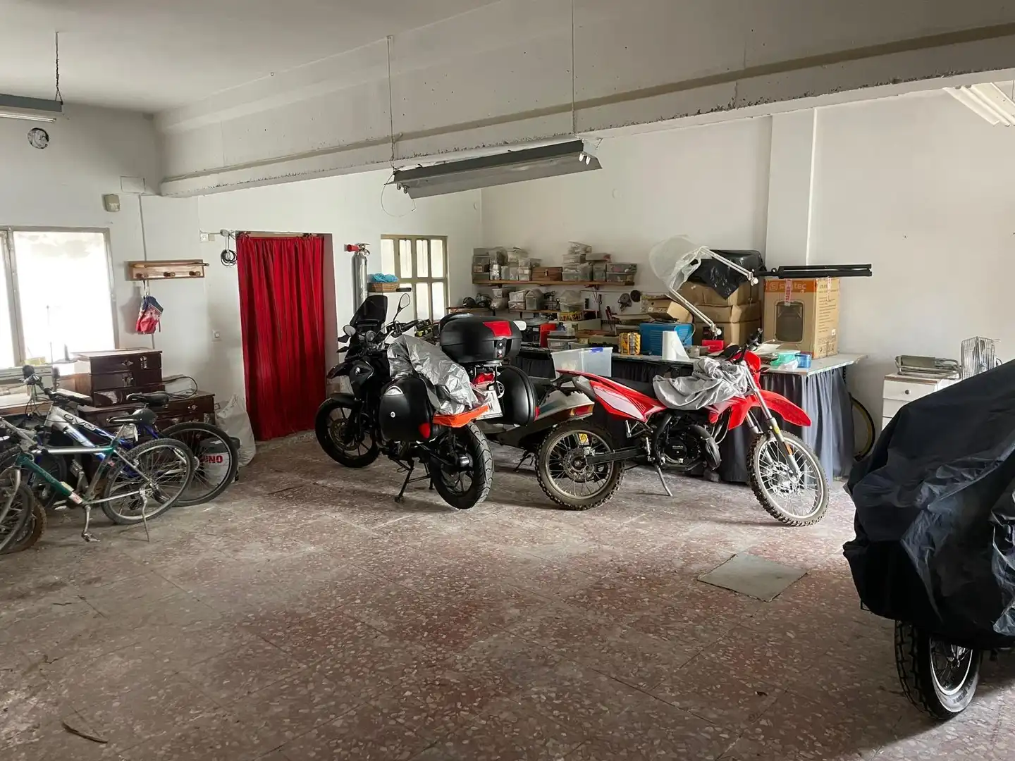 Parkplatz von Country house zum Verkauf in Gelsa mit Heizung