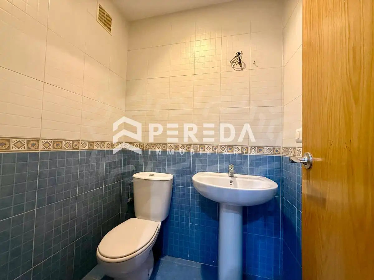 Bathroom of Flat for sale in Roquetas de Mar  with Terrace and Community pool
