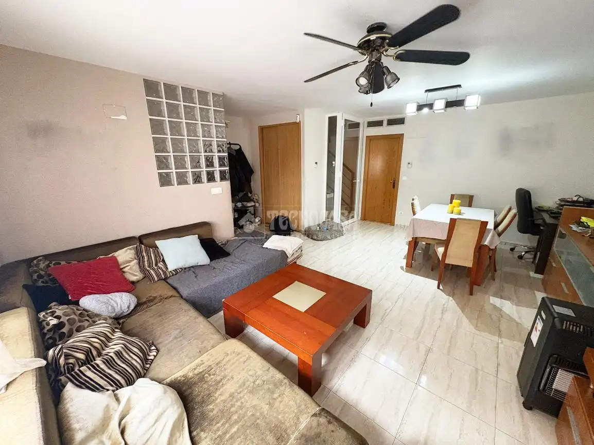 Casa adosada en venta en Zaragoza con Aire acondicionado, Calefacción y Terraza