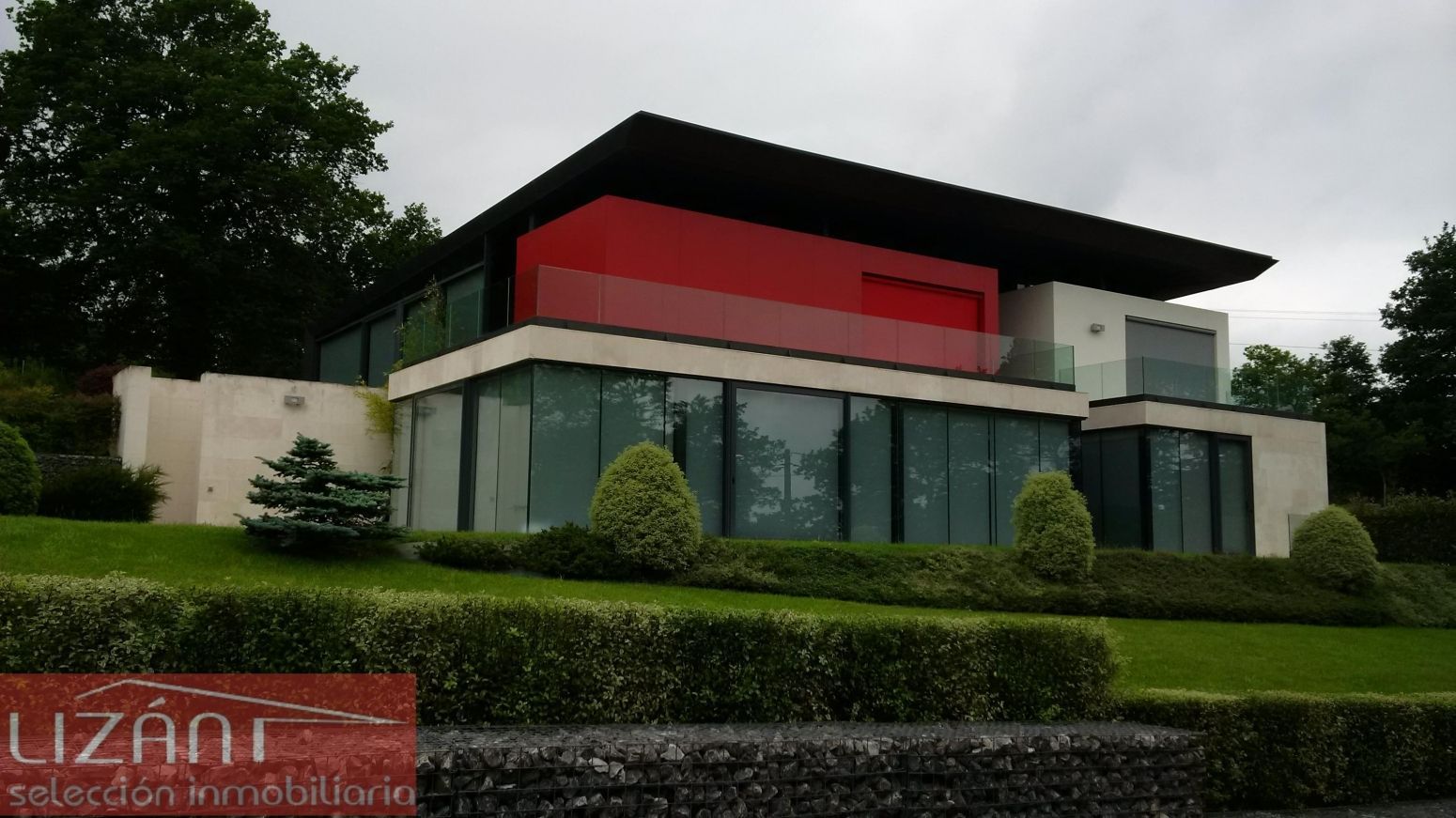 Exterior view of House or chalet for sale in Oviedo   with Air Conditioner, Storage room and Swimming Pool