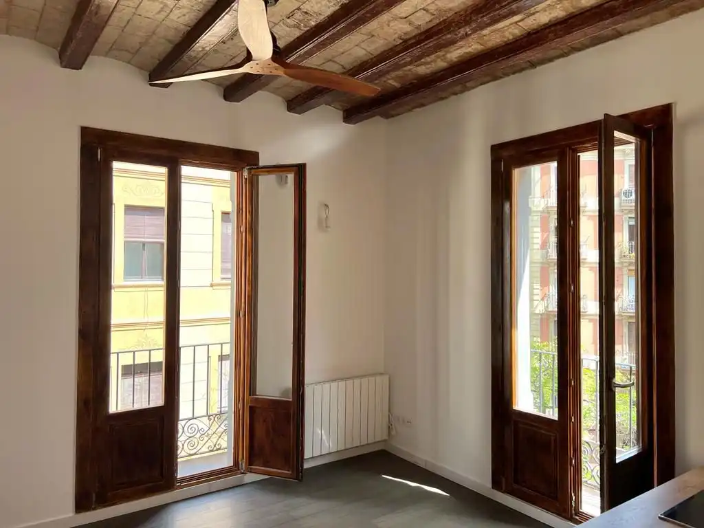 Appartamento con terrazza in vendita a Carrer dels Magatzems, imagen 4