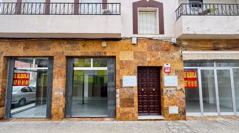 Foto 2 de Casa o xalet en venda a Calle Genil, 25, Centro - Barriada Mallorca, Camas
