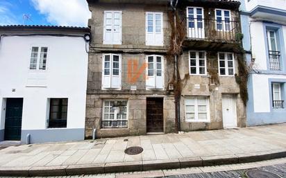 Vista exterior de Casa o xalet en venda en Santiago de Compostela  amb Terrassa