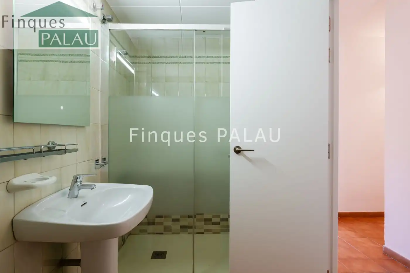 Flat for rent in Sant Just Desvern  with Air Conditioner and Heating