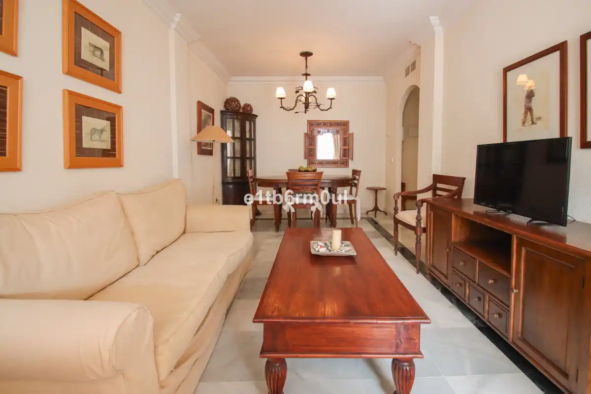 Apartamento con ascensor en venta en Milla de Oro, imagen 7