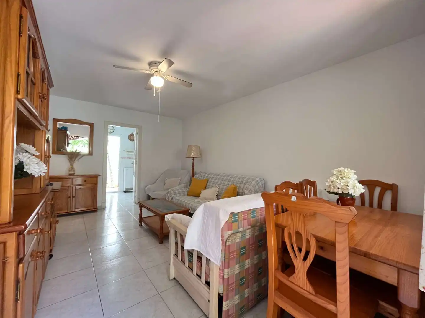 Sala d'estar de Apartament en venda en Orihuela amb Piscina i Moblat