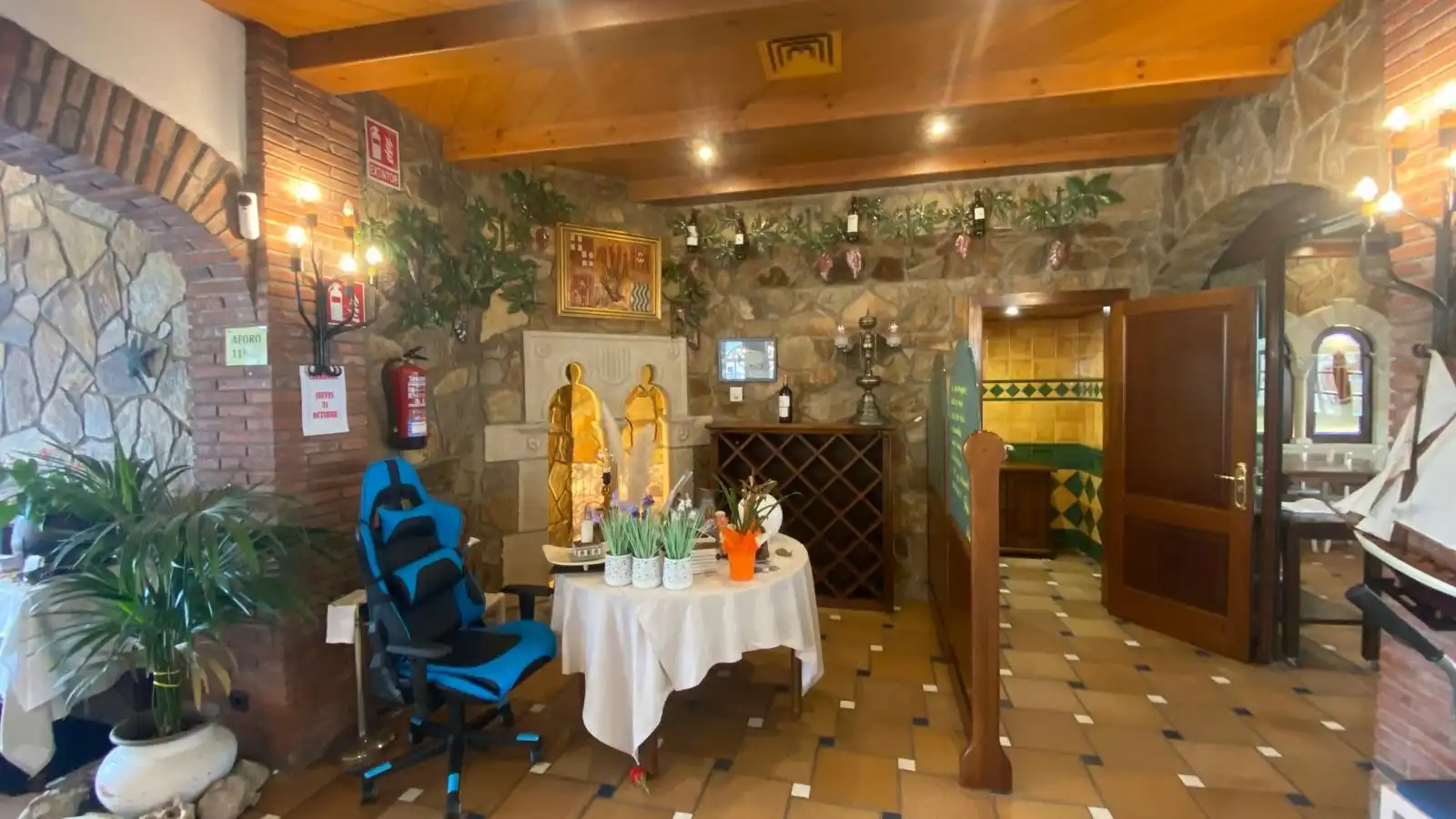 Locale commerciale in cessione a Fenals, imagen 45