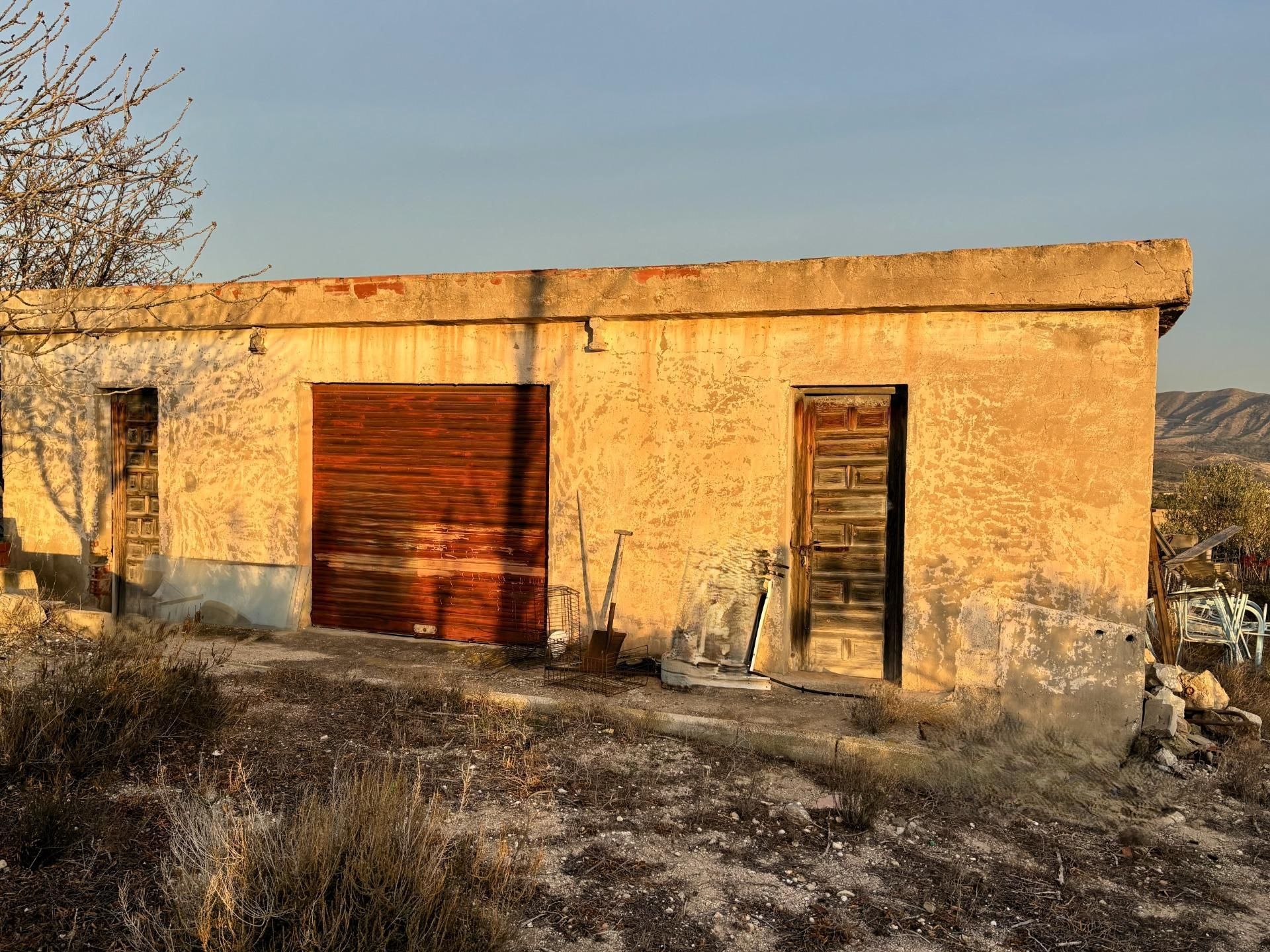 Vista exterior de Casa o xalet en venda en Alicante / Alacant amb Aire condicionat, Calefacció i Jardí privat