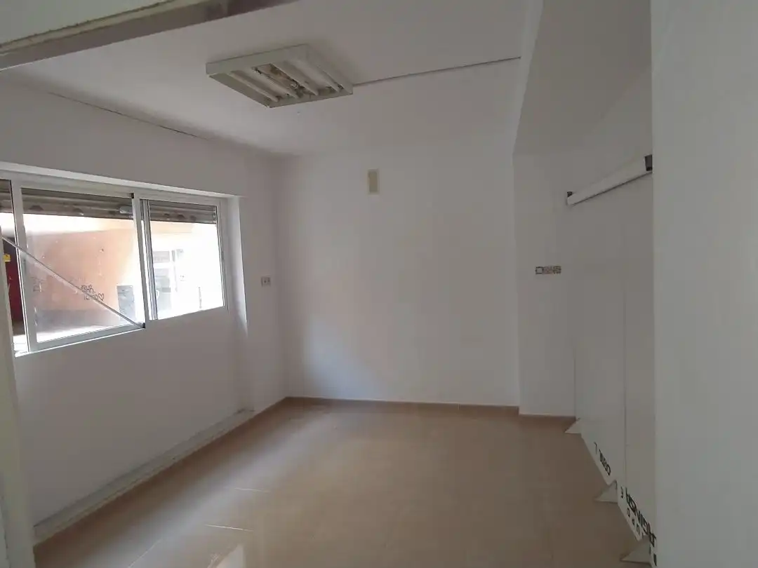 Local de alquiler en Elche / Elx con Amueblado