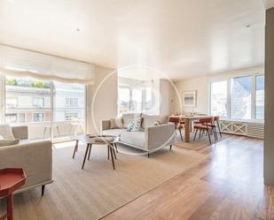 Exterior view of Flat to rent in  Madrid Capital  with Air Conditioner, Heating and Terrace